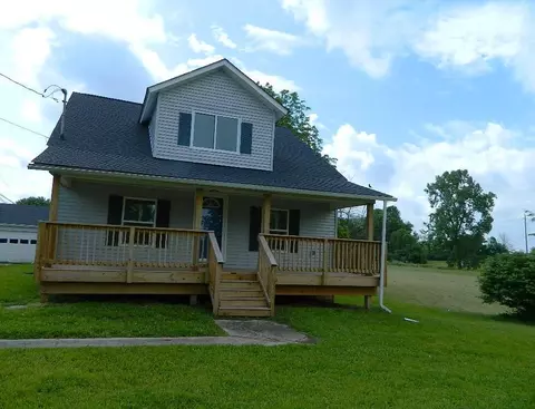 16 W Walnut St, Jeffersonville, OH 43128