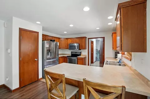 Kitchen - 712 Vale Rd, Springfield, OH 45504 photo 1 of 4