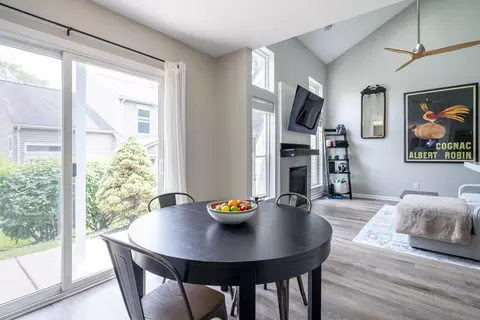 Dining - 7145 Brookmeadow Dr, Dayton, OH 45459 photo 1 of 3