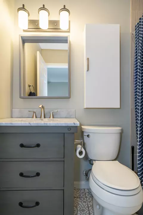 Bath - 7145 Brookmeadow Dr, Dayton, OH 45459 photo 9 of 10