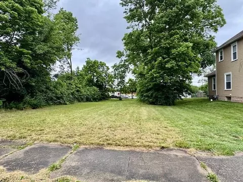 1708 W High St, Springfield, OH 45506 photo 4
