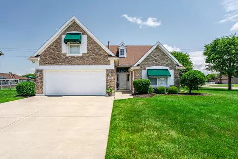 801 Antler Ct, Piqua, OH 45356