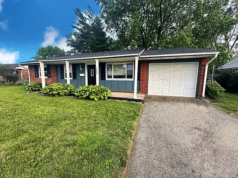 1052 N Mystic Ln, Troy, OH 45373