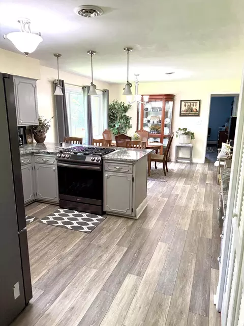 Kitchen - 1014 Spruce Ave, Sidney, OH 45365 photo 2 of 3