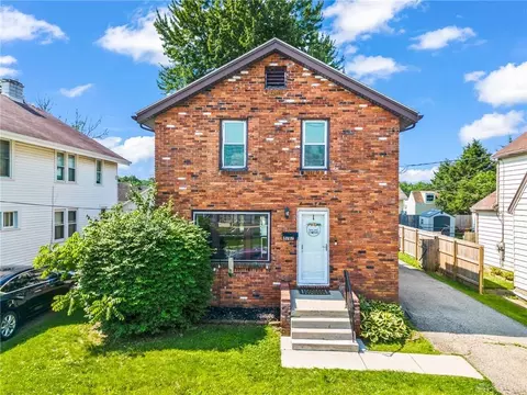 1707 Maiden Ln, Springfield, OH 45504 photo 2