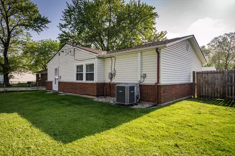 2273 Patricia Dr, Kettering, OH 45420 photo 30