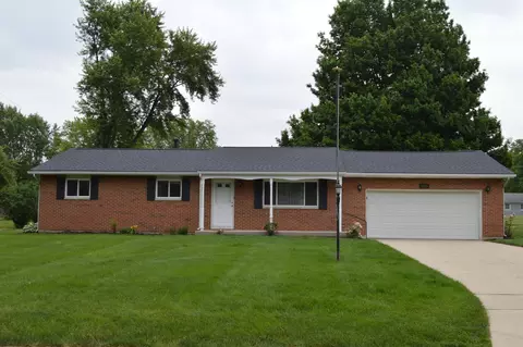 2733 Rosewood Dr, Troy, OH 45373