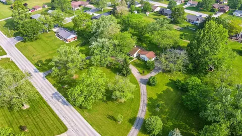 1010 Glynwood Rd, Wapakoneta, OH 45895
