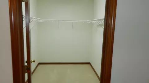 1902 Willow Lakes Dr, Springfield, OH 45502 photo 15