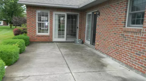 1902 Willow Lakes Dr, Springfield, OH 45502 photo 30