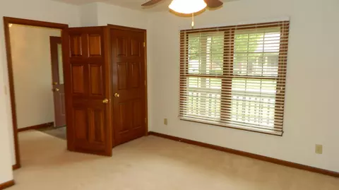 1902 Willow Lakes Dr, Springfield, OH 45502 photo 35