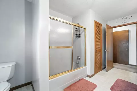 Entry Way - 8041 Oldtown Rd, Celina, OH 45822 photo 3 of 6