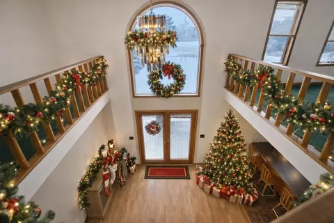 Entry Way - 8041 Oldtown Rd, Celina, OH 45822 photo 6 of 6