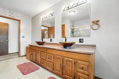 Bath - 8041 Oldtown Rd, Celina, OH 45822 photo 2 of 3