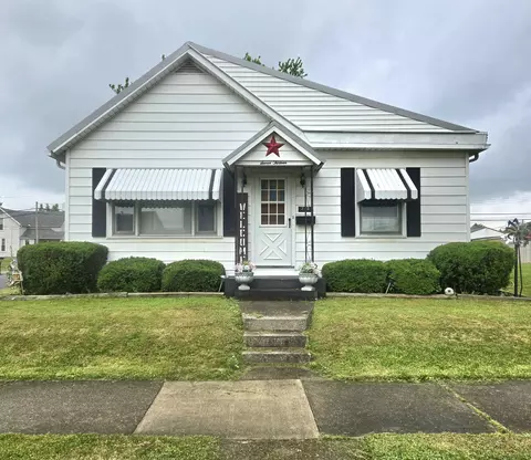 713 S Blackhoof St, Wapakoneta, OH 45895