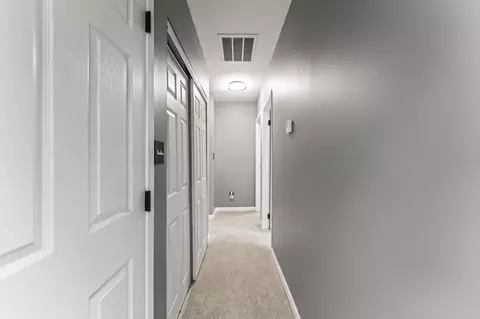 Entry Way - 3667 Randee Ln, Springfield, OH 45502 photo 6 of 7