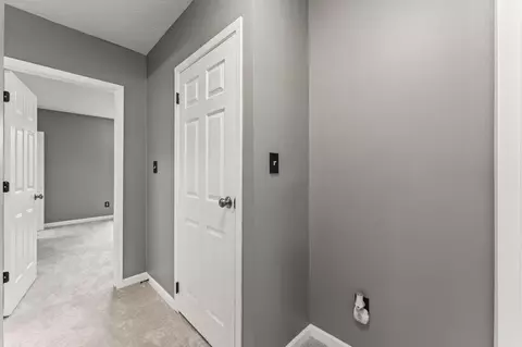 Entry Way - 3667 Randee Ln, Springfield, OH 45502 photo 5 of 7