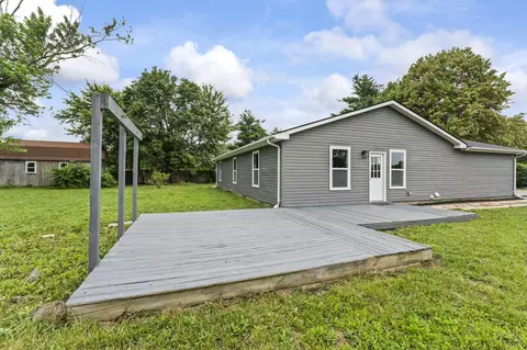 Exterior - 3667 Randee Ln, Springfield, OH 45502 photo 5 of 8