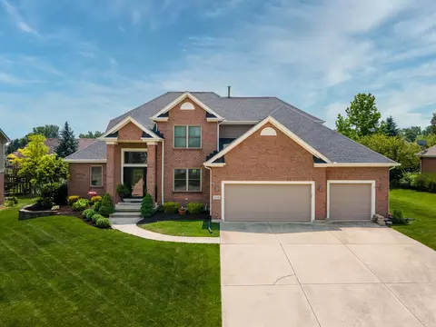 810 Elderwood Ave, Tipp City, OH 45371