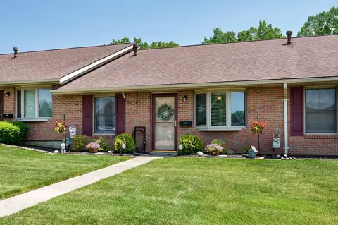 4212 Midfield St, Springfield, OH 45503