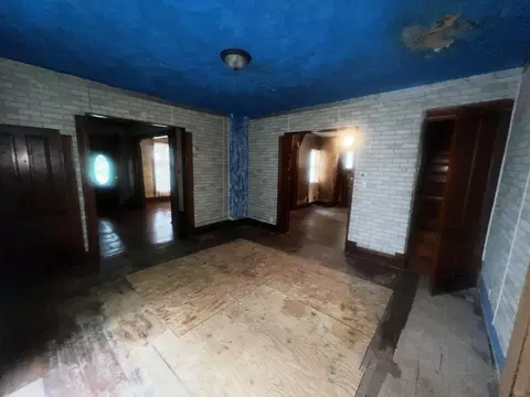 Living - 609 S Ohio Ave, Sidney, OH 45365 photo 10 of 11