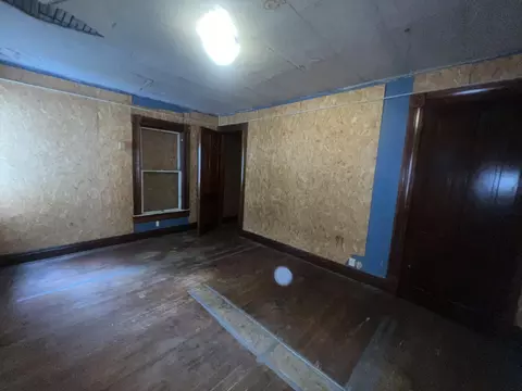 Bedroom - 609 S Ohio Ave, Sidney, OH 45365 photo 11 of 12