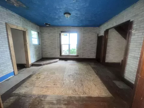 Living - 609 S Ohio Ave, Sidney, OH 45365 photo 9 of 11