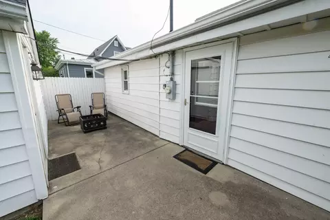 Exterior - 109 S Harrison St, Covington, OH 45318 photo 5 of 22