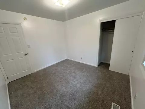 Bedroom - 5151 Pheasant St, Lima, OH 45807 photo 8 of 8