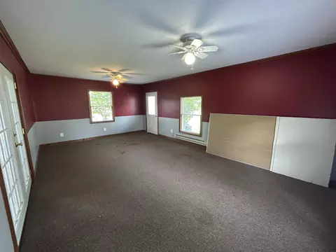 Living - 5151 Pheasant St, Lima, OH 45807 photo 9 of 9