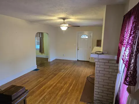 833 E Southern Ave, Springfield, OH 45505 photo 3