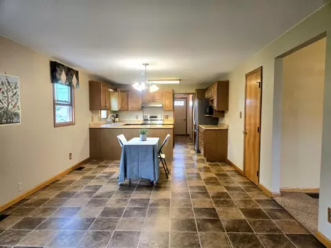 314 E North St, Coldwater, OH 45828 photo 3