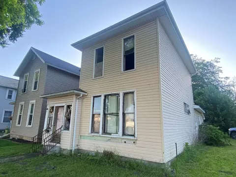 211 S Madriver St, Bellefontaine, OH 43311