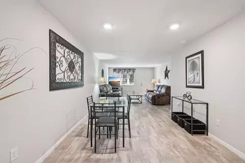 Dining - 4525 Reno Ln, Springfield, OH 45503 photo 4 of 4