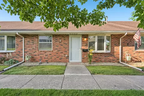 Exterior - 4525 Reno Ln, Springfield, OH 45503 photo 1 of 5