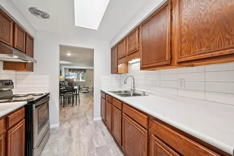 Kitchen - 4525 Reno Ln, Springfield, OH 45503 photo 3 of 3