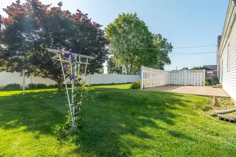 Exterior - 502 Chestnut St, Covington, OH 45318 photo 4 of 7
