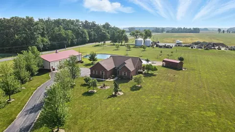 20724 Bowsher Rd, Wapakoneta, OH 45895