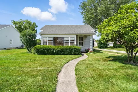 408 W Benton St, Wapakoneta, OH 45895