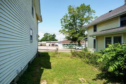 Exterior - 14 Seever St, Springfield, OH 45506 photo 3 of 6