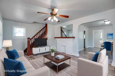 Living - 14 Seever St, Springfield, OH 45506 photo 1 of 2
