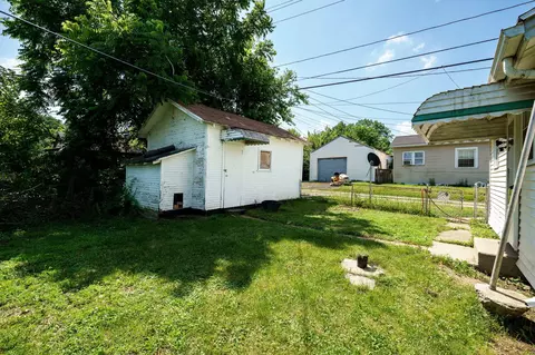 Exterior - 14 Seever St, Springfield, OH 45506 photo 4 of 6