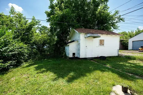 Exterior - 14 Seever St, Springfield, OH 45506 photo 5 of 6