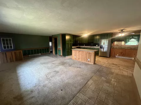Living - 3848 Beulah Dr, Sidney, OH 45365 photo 4 of 7