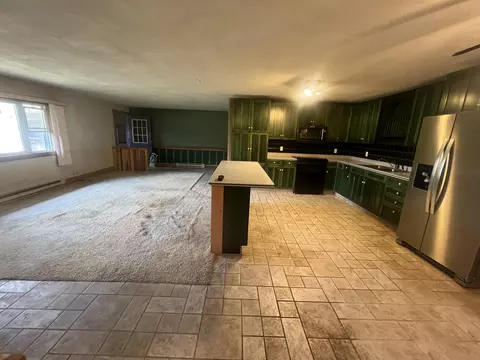 Living - 3848 Beulah Dr, Sidney, OH 45365 photo 5 of 7