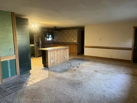 Living - 3848 Beulah Dr, Sidney, OH 45365 photo 3 of 7