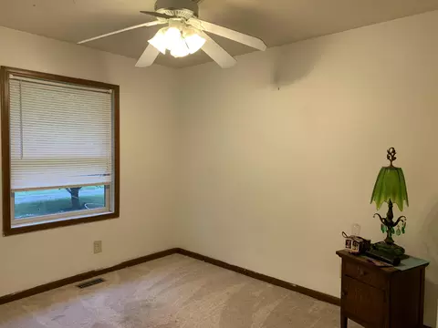 Bedroom - 6645 Oak Dr, Celina, OH 45822 photo 3 of 3