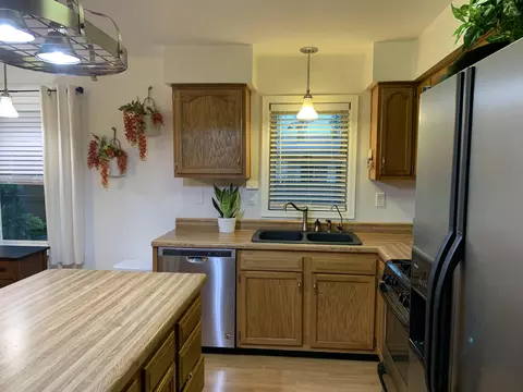 Kitchen - 6645 Oak Dr, Celina, OH 45822 photo 3 of 3