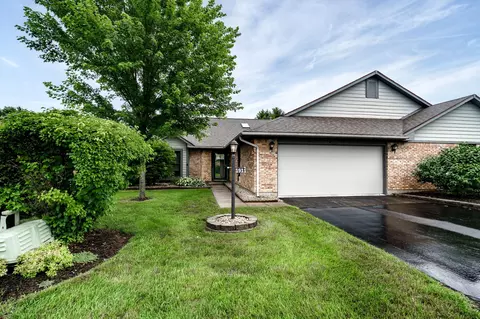 1911 Wedgewood Cir, Springfield, OH 45503