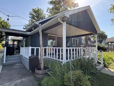 9029 Maple St, Huntsville, OH 43324